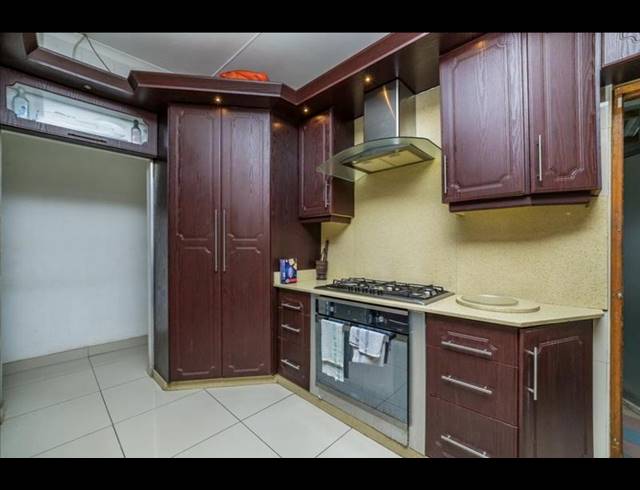 3 BEDROOM HOUSE FOR SALE IN BAYVIEW